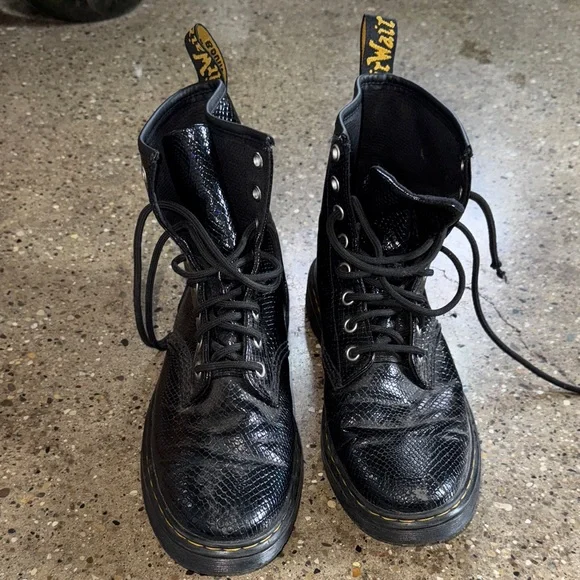 Dr. martens Boots - Picture 6 of 6